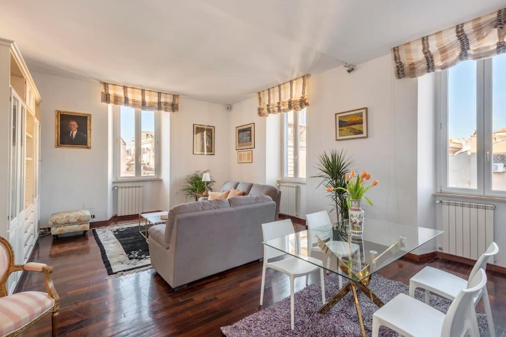 Stunning Center Rome Apartment מראה חיצוני תמונה